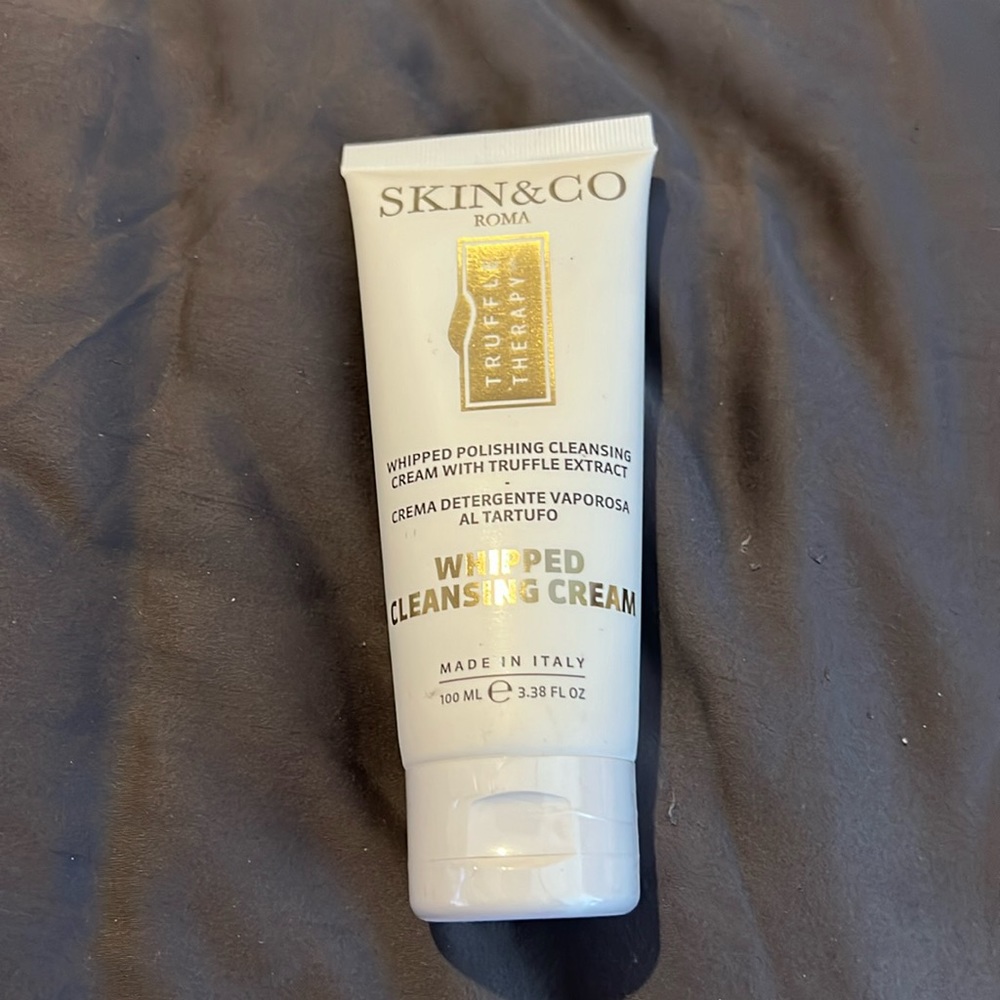 NWT Skin & co whipped cleansing cream